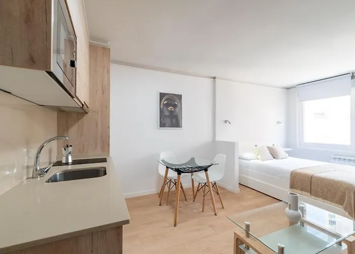 Estudio By Plaza Espana Con Parking Apartment *